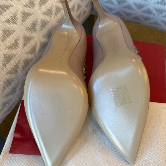 COPY - New! Valentino Rockstud Pumps in Poudre Size 38 - Picture 3 of 7